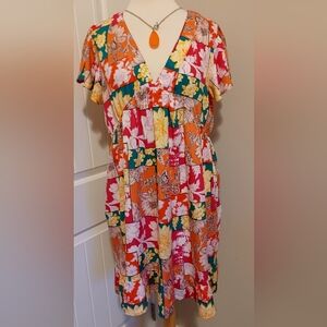 NEW CES FEMMEL SMOCKED DRESS SZ LARGE FLORAL COLORS #B4